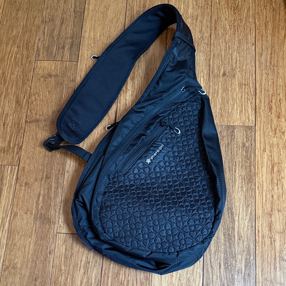 Sherpani Black Quilted sling Crossbody Bag